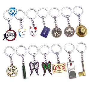 Llavero de mariposa con máscara de zorro de Demon Slayer, colgante de la Diosa del Sol de <span class=keywords><strong>Tanjiro</strong></span> Kamado, joyería de anime de aleación, artesanía de metal - Product Image 1
