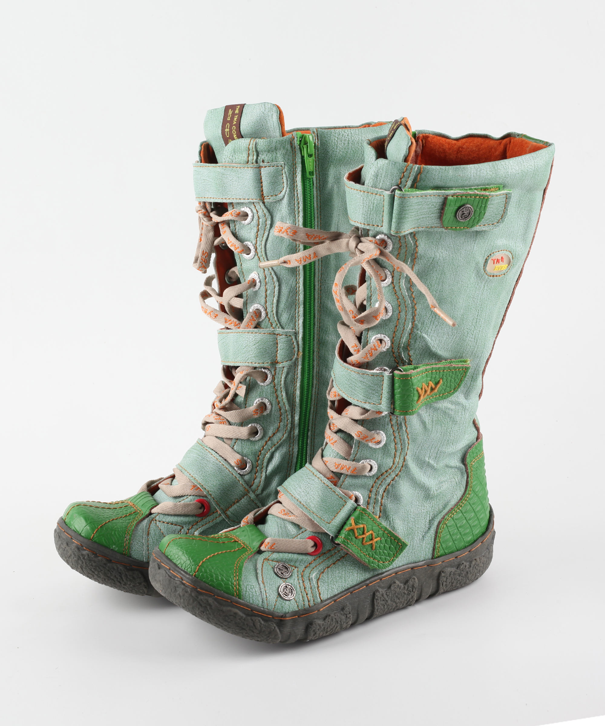 สีเขียว