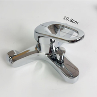 Ensemble de salle de bain simple en chrome avec robinet à eau chaude/froide à noyau en céramique, robinet mélangeur de baignoire mural dissimulé avec bec pivotant