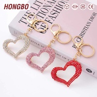 Porte-clés Cœur en Cuir Luxe Léger, Pendentif Sac à Monnaie Créatif en Forme de Cœur Orné de Diamants, Petit Cadeau de Déclaration pour Couples