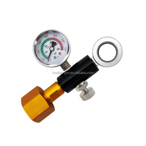 Adaptateur de station de remplissage rapide noir et or pour bouteille de CO2, compatible avec les cylindres W21.8-14 CGA320, gaz 3500 PSI - Product Image 5
