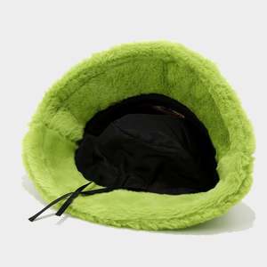 Sombreros de Pescador Peludos con Bordado de Logotipo Personalizado y Diseño de Arcoíris - Product Image 6