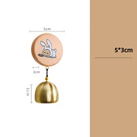 Campana de puerta colgante de madera de haya personalizada con timbre de latón, alerta decorativa para entrada de tienda, sin perforaciones
