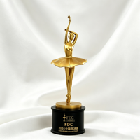 Trophée de danse en métal personnalisé gravé, oxydation, électrolyse, revêtement en poudre, design créatif haut de gamme et élégant pour équipe
