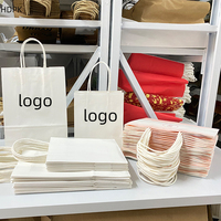 Sacs en papier kraft personnalisés biodégradables avec poignées torsadées, logo personnalisé, emballage pour vêtements et baskets, fabrication directe
