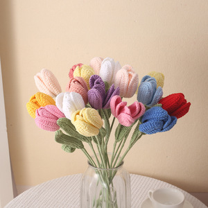 Arrangement de fleurs artificielles en fil de tulipe tricoté à la main Kexiang pour la décoration de la maison et les cadeaux - Product Image 2