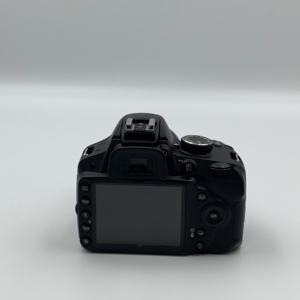 Cámara Réflex Digital Profesional de Alta Calidad y Económica, Marca <span class=keywords><strong>D90</strong></span>, Cámara Usada con Lente VR de 18-140 mm con Estabilización de Imagen. - Product Image 5