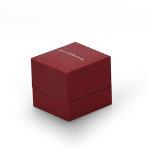 Caja de joyería personalizada con efecto en relieve de Quality Choice, juego de cajas de regalo de lujo para collares y anillos con logotipo. - Product Image 2