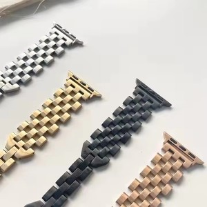 Nouveau bracelet de montre en métal à la mode, bande rayée en acier inoxydable pour <span class=keywords><strong>Apple</strong></span> <span class=keywords><strong>Watch</strong></span> Series 9 <span class=keywords><strong>8</strong></span> 7 6 5 4 3 2 1 Taille 38/40/42/45/49 <span class=keywords><strong>mm</strong></span> - Product Image 6