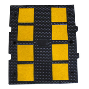 <span class=keywords><strong>Reductor</strong></span> de <span class=keywords><strong>velocidad</strong></span> de goma de estilo europeo 495*595*30MM Límites DE <span class=keywords><strong>VELOCIDAD</strong></span> DE CARRETERA <span class=keywords><strong>Reductor</strong></span> de <span class=keywords><strong>velocidad</strong></span> engrosado ensanchado Aplicación en carretera - Product Image 1