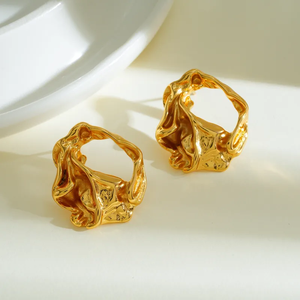 ต่างหูมินิมอลชุบทอง 18K สแตนเลส 304 ชุบสูญญากาศ ลายดอกไม้เรขาคณิต สำหรับใส่ถ่ายเซลฟี่ในชีวิตประจำวัน สำหรับผู้หญิง - Product Image 4