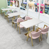 Ensembles de meubles commerciaux modernes pour café-restaurant, tables et chaises en fer, plateau en faux marbre, durables et faciles à nettoyer