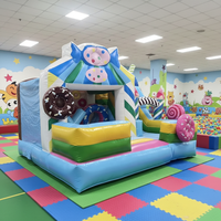 Château gonflable commercial en PVC 2,5 x 4,5 m, équipement de parc d'attractions durable, idéal pour la location de fêtes d'enfants, protection UV