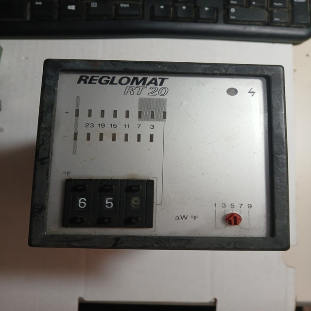 Plc Reglomat Temp Controller Rt20 Temperature Control 110vac 700f Wholesale