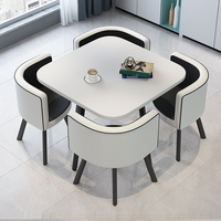 Ensemble Table à Manger Carrée Moderne de Luxe, Comprend Quatre Chaises et une Table Basse avec un Design Optimisant l'Espace