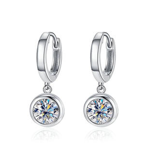 Orecchini Pendenti E3957 in Oro Bianco con Cristalli e Strass, Montatura a Castone, Classici da Donna per Uso Quotidiano - Product Image 1