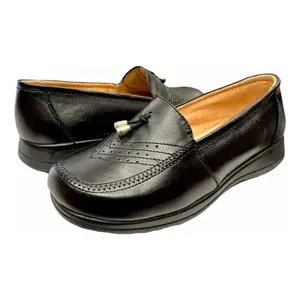 Scarpe Basse da Donna Angelina in Vera Pelle, Punta Tonda, Slip-On, Stile Autunnale, Nere con Decorazione a Fibbia - Product Image 1