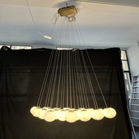 Lampu Gantung Minimalis Bentuk Awan dengan Beberapa Bola Onyx Putih, Pelat Plafon Kuningan, Hemat Energi, Kap Lampu Alabaster untuk Penerangan