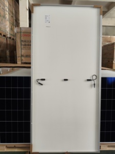 Panel Solar Monocristalino LONGi HiMO 10 645W 650W 660W 670W HPBC 2.0 LR7-72HVH para Generación de Energía en Techos Comerciales y Residenciales - Product Image 3