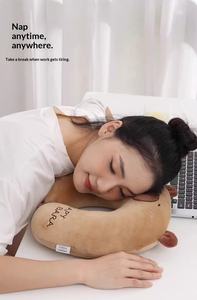 Oreiller Transformable 2-<span class=keywords><strong>en</strong></span>-1 Capybara 2026 avec Remplissage <span class=keywords><strong>Microbilles</strong></span>, Design Animal, Oreiller de Cou <span class=keywords><strong>en</strong></span> U Amusant et Multifonctionnel - Product Image 4