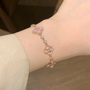 Exquisita <span class=keywords><strong>Pulsera</strong></span> de Piedras Naturales con Incrustaciones Brillantes de Concha en Forma de Trébol de Cuatro Hojas para Mujer - Product Image 4