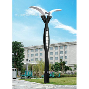 Lámpara LED para Jardín, Cuerpo de Aleación de Aluminio, 3 Años de Garantía, Control por Sensor de Luz, Iluminación Exterior - Product Image 2