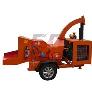 forestry machine mobile branch shredder green fresh palm crusher trees cutting wood chipper machine