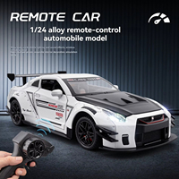 Voiture miniature RC Nissan GTR 1:24 avec effets sonores et lumineux, télécommandée, jouet décoratif