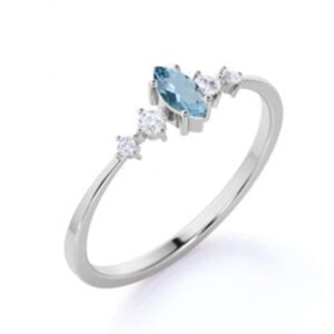 แหวนเงินแท้ 925 ประดับพลอย แหวนอัญมณีประดับพลอยประจำเดือนมีนาคม อะความารีน ขายส่ง - Product Image 1