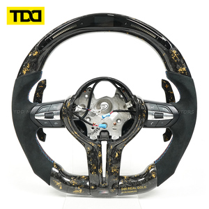 พวงมาลัยคาร์บอนไฟเบอร์ลายทองคำ TDD Real LED สำหรับ BMW F Series – รองรับการปรับแต่งโดยตรงจากโรงงาน - Product Image 2