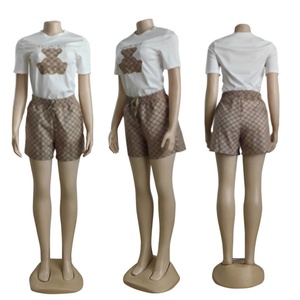 Vêtements de marque pour femmes, tendance, imprimés en 3D, ensemble short à manches courtes, 100% coton, vêtements de créateur boutique - Product Image 4