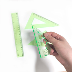 Juego de 4 piezas de reglas de geometría de plástico transparente verde para oficina, set de reglas de medición. - Product Image 5