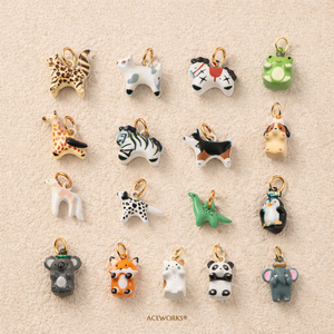 เสน่ห์ของสัตว์ที่สร้างสรรค์โดยช่างฝีมือ |   จี้เคลือบทอง 18K PVD บนสแตนเลสสตีล พร้อมเคลือบสีด้วยมือ |   กันน้ำและป้องกันการเกิดคราบ - Product Image 2