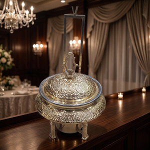 Plato para Calentar Comida Estilo Indio de Latón, Equipo de Catering con Acabado Dorado, Diseño Tradicional Grabado, Lujo para Hoteles, Fiestas y Eventos - Product Image 2