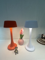 Lampe de table LED sans fil avec contrôle tactile transparent, petite veilleuse décorative pour chevet et ambiance café, alimentation CC