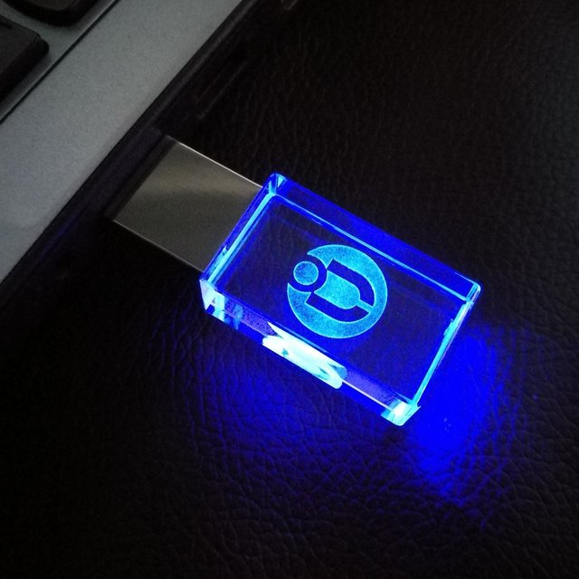 CASUN Custom Engraving Logo Crystal 2GB 4GB 8GB 16GB 32GB 64GB USB Flash Drive USB Stick Pen Drive