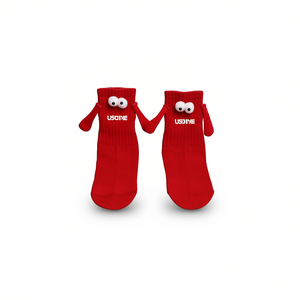Calzini Rossi per Coppie Usotye con Occhi 3D, Regalo di San Valentino, Stile Cartone Animato in Peluche - Product Image 1