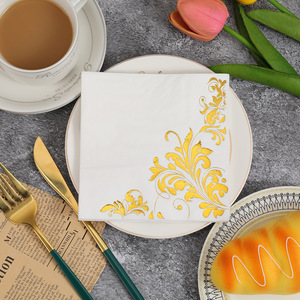 Servilletas personalizables de tres capas, papel cuadrado blanco con estampado dorado, perfectas para fiestas, hoteles de alta gama, restaurantes, y - Product Image 3