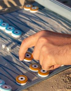 Vente <span class=keywords><strong>en</strong></span> gros de backgammon portable de voyage enroulable <span class=keywords><strong>en</strong></span> cuir PU personnalisé pour les jeux d'extérieur et d'intérieur <span class=keywords><strong>avec</strong></span> <span class=keywords><strong>un</strong></span> <span class=keywords><strong>ami</strong></span> ou <span class=keywords><strong>en</strong></span> famille - Product Image 2