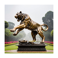 Statue d'animal sauvage de grande taille personnalisée, sculpture de léopard en laiton vintage pour la décoration des jardins et des zoos