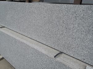 Dalles de granit blanc polies en pierre naturelle BOTON STONE, bon marché, fabriquées en Chine, effet fleur pulvérisée - Product Image 3