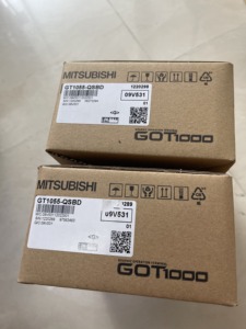 Terminal de commande graphique Mitsubishi GT1055-QSBD 100% neuf et original - Product Image 1