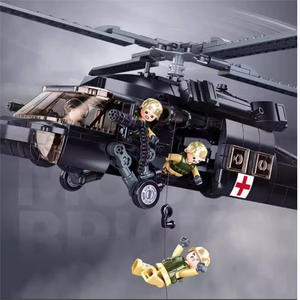 Bloques de Construcción de Helicóptero Armado Black <span class=keywords><strong>Hawk</strong></span>, 692 Piezas, Plástico ABS, Modelo de Transporte para Armar, Juguete para Niños - Product Image 2