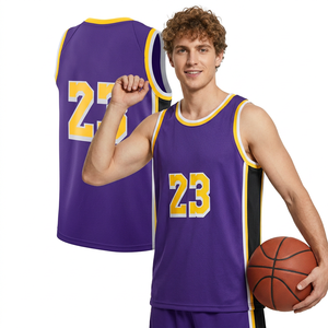 Camiseta de Baloncesto Unisex Personalizada - Nombre y Número Personalizables - Uniforme de Equipo Transpirable de Malla - Diseño Verde Dorado - Estampado Antibacteriano - Product Image 1