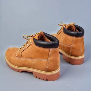 Chaussures de créateur originales de luxe en cuir véritable imperméables à lacets légers et durables pour hommes, bottes de désert pour hommes - Product Image 3