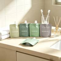 Pochette souple mate personnalisée OEM de 50 ml et 100 ml avec bec verseur pour emballage de shampoing, après-shampoing et liquides de douche