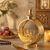 Lanterne ronde en métal doré de luxe en gros pour le Ramadan, porte-bougie de table islamique pour la mosquée, Eid Mubarak, décoration intérieure