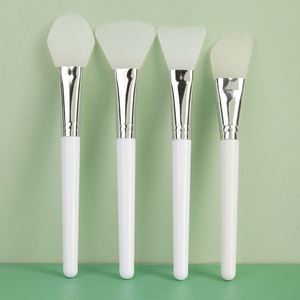 Brosse faciale en silicone souple et plate, applicateur de masque facial en silicone, offre spéciale - Product Image 2