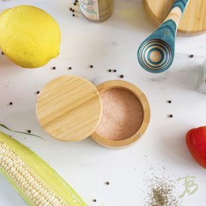 Wanmei 2026 Salero Moderno de Bambú de 6 Onzas, Caja de Almacenamiento de Madera con Tapa Magnética Giratoria, Conserva la Frescura de Alimentos <span class=keywords><strong>y</strong></span> Especias, para el Hogar Moderno - Product Image 3