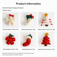 Kit DIY de Noël en feutre de laine pour feutrage à l'aiguille, comprenant des pendentifs en forme de botte en similicuir, de bonhomme en pain d'épices et de renne, et des ornements pour la décoration d'événements